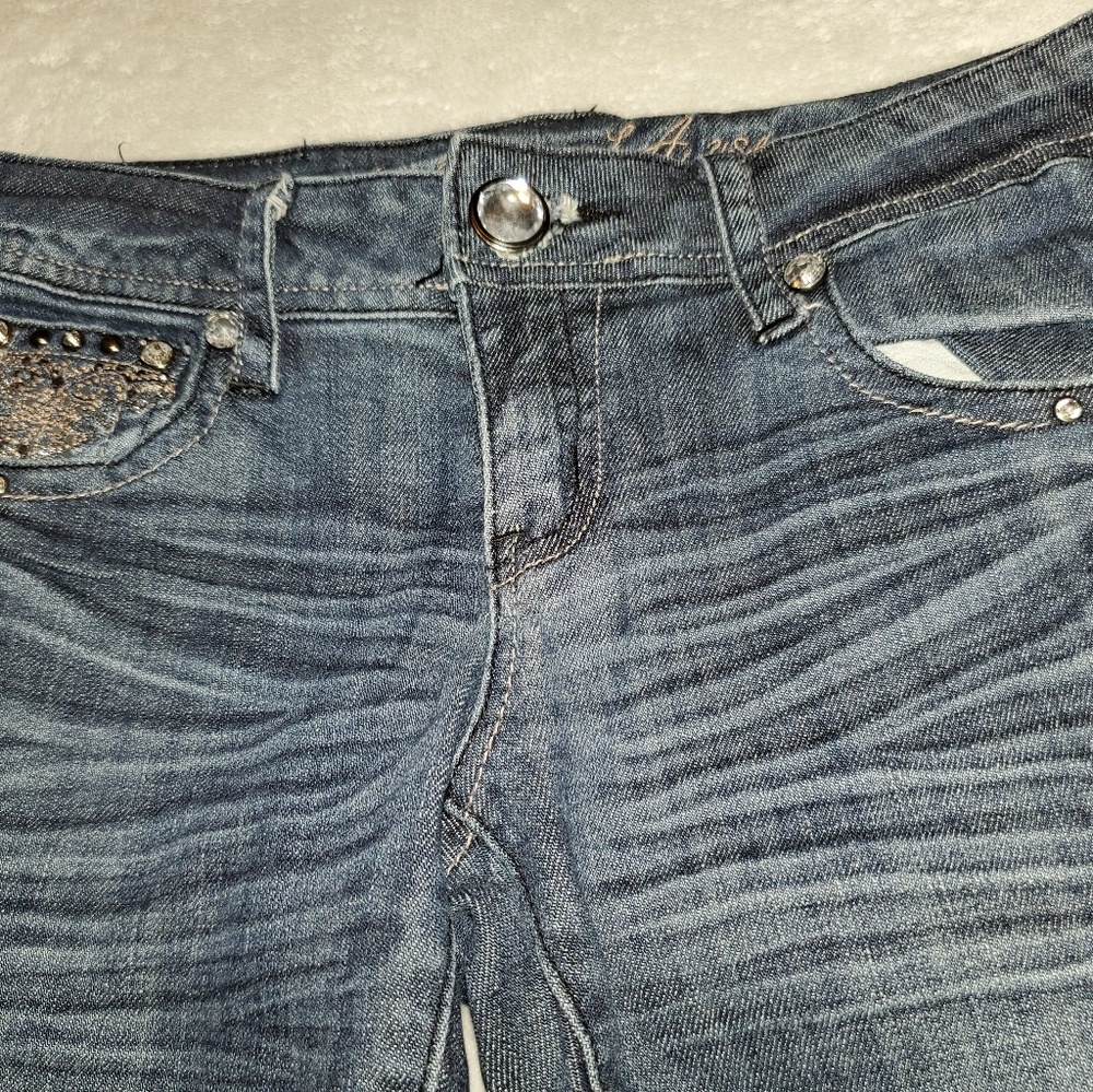 Grace in LA jeans